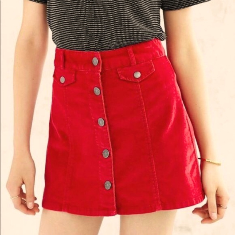 🌸 BDG red corduroy button down skirt